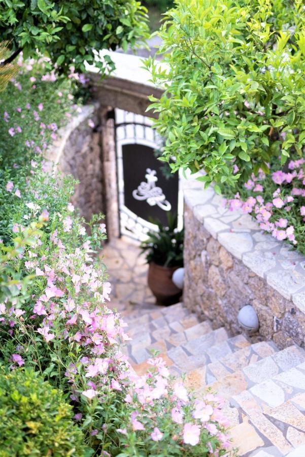 La Bella Vita - Luxury Holiday House Close To Corfu Town Potamós エクステリア 写真